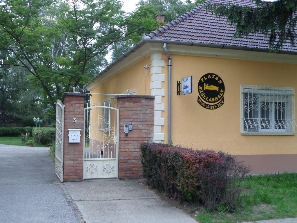 Отель Platan Szallashely Sandorfalva Экстерьер фото